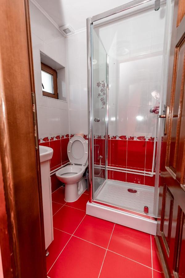 Complex Stefanesti Otel Bozovici Dış mekan fotoğraf