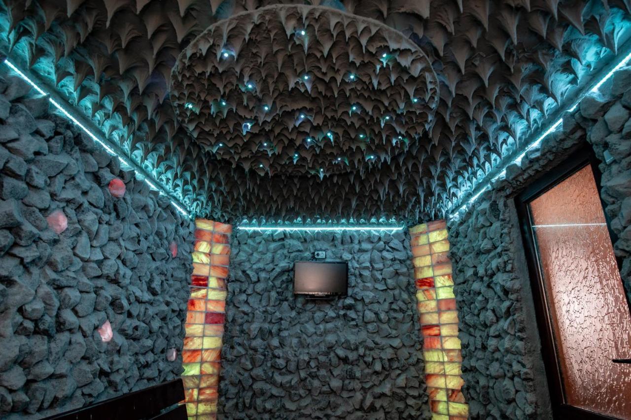 Complex Stefanesti Otel Bozovici Dış mekan fotoğraf